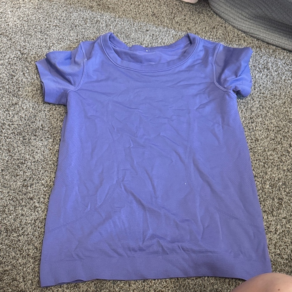 lululemon athletica short sleeve tee